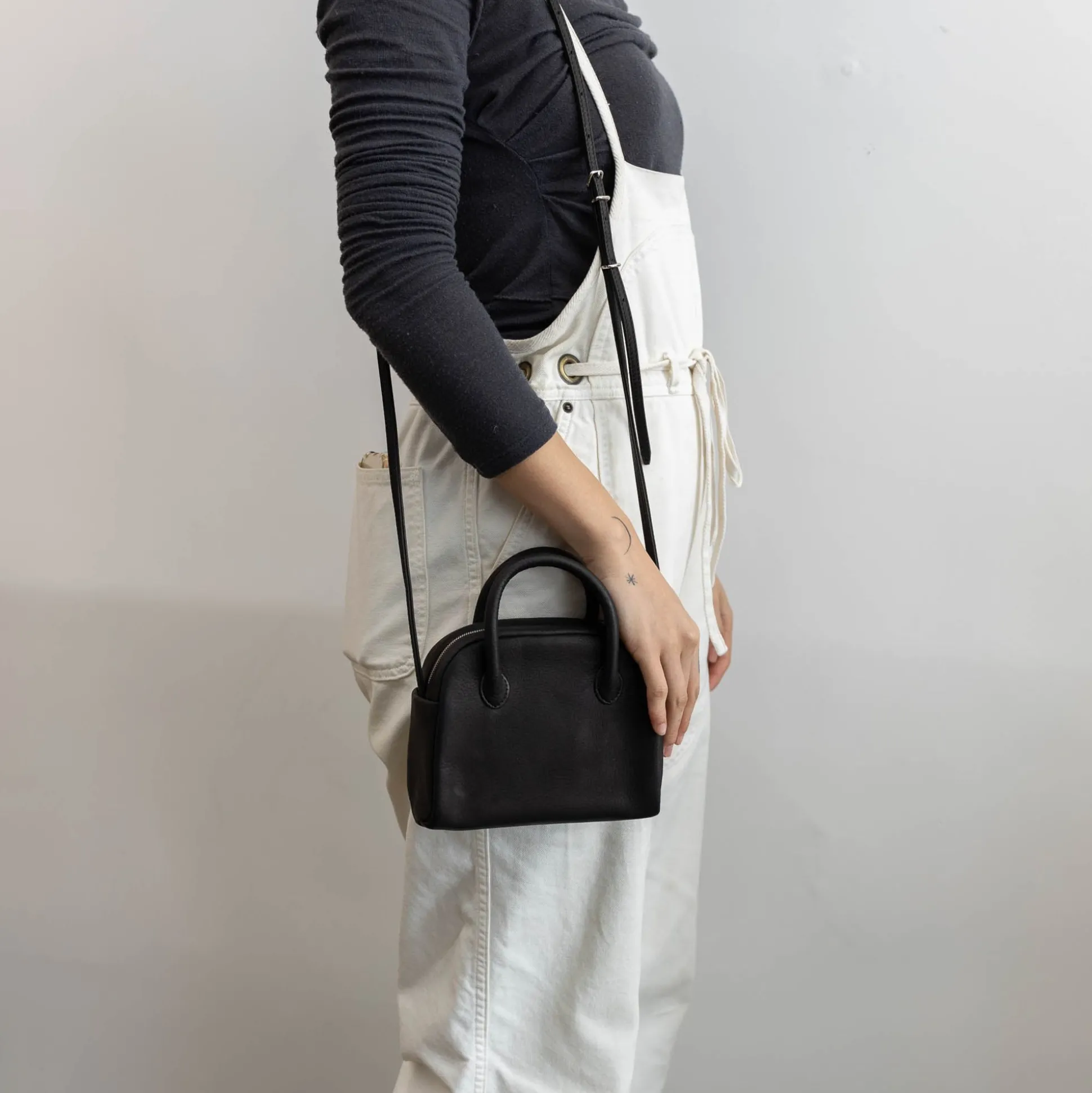 Aeta Deer Leather Boston Mini Shoulder Bag Da39