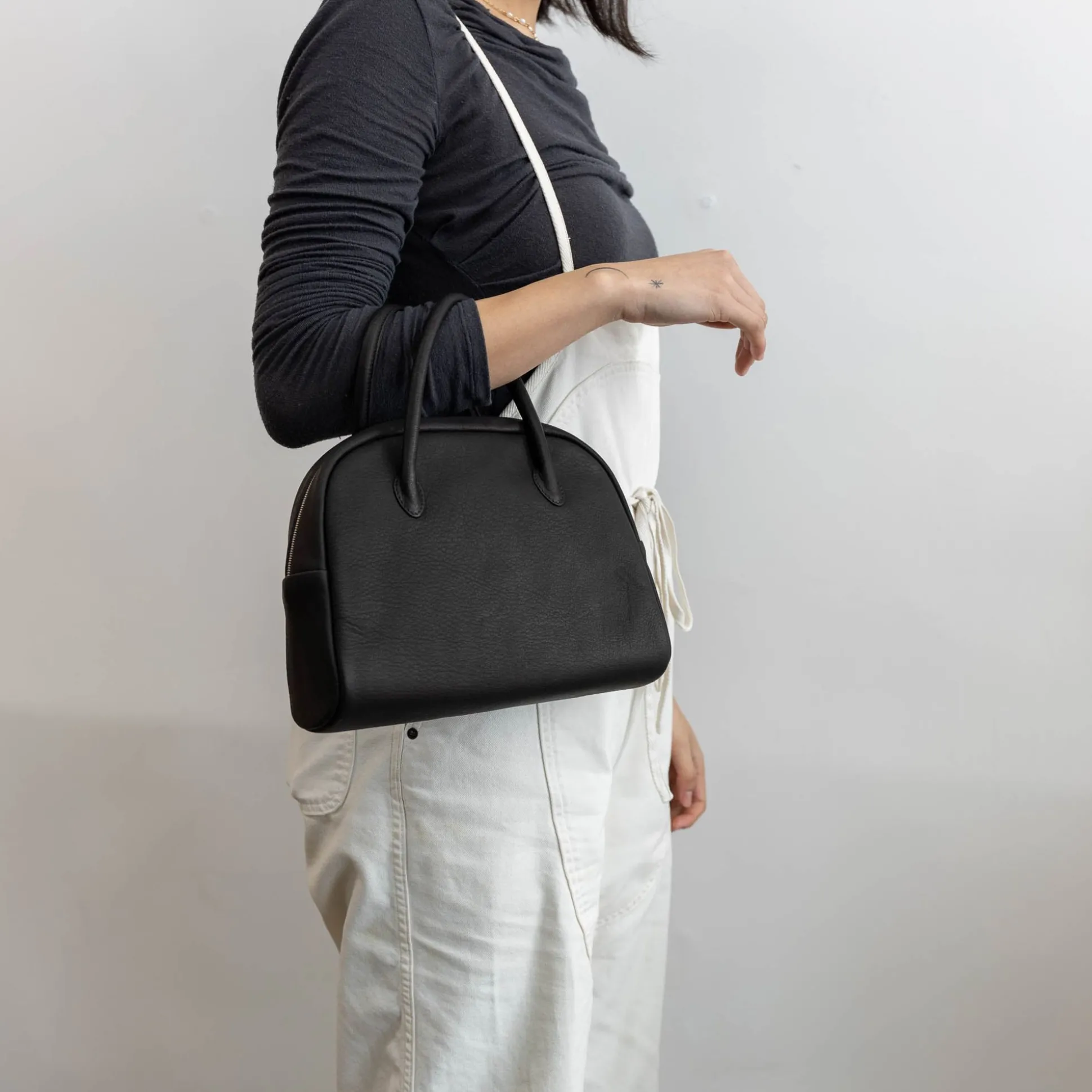 Aeta Deer Leather Boston Small Bag Da25