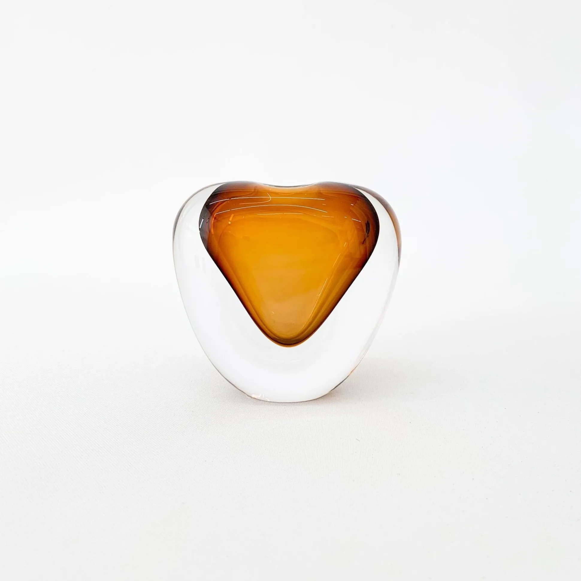 Akane Vases