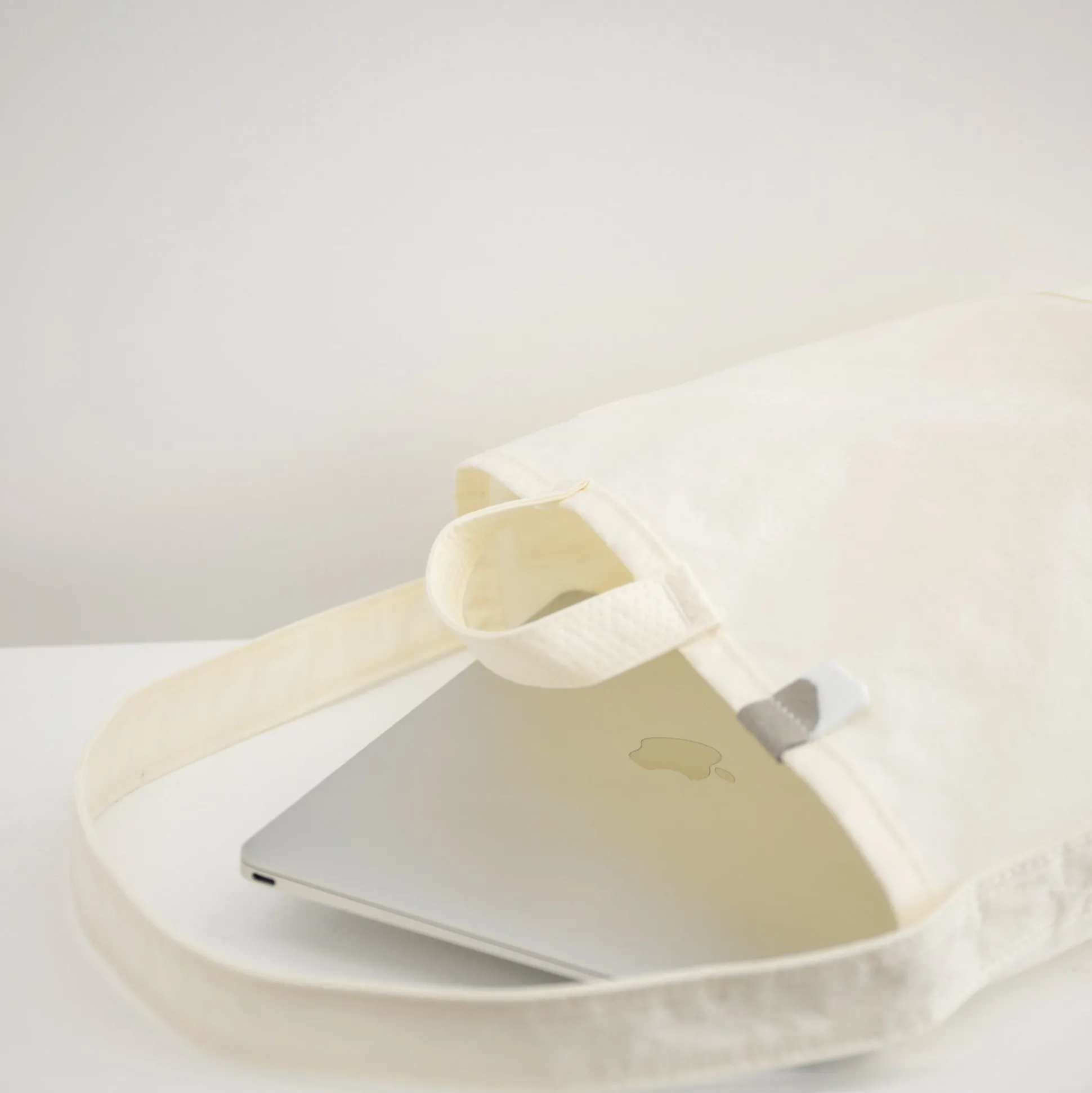 Anunfold Side Pocket Tote Bag Pt - White