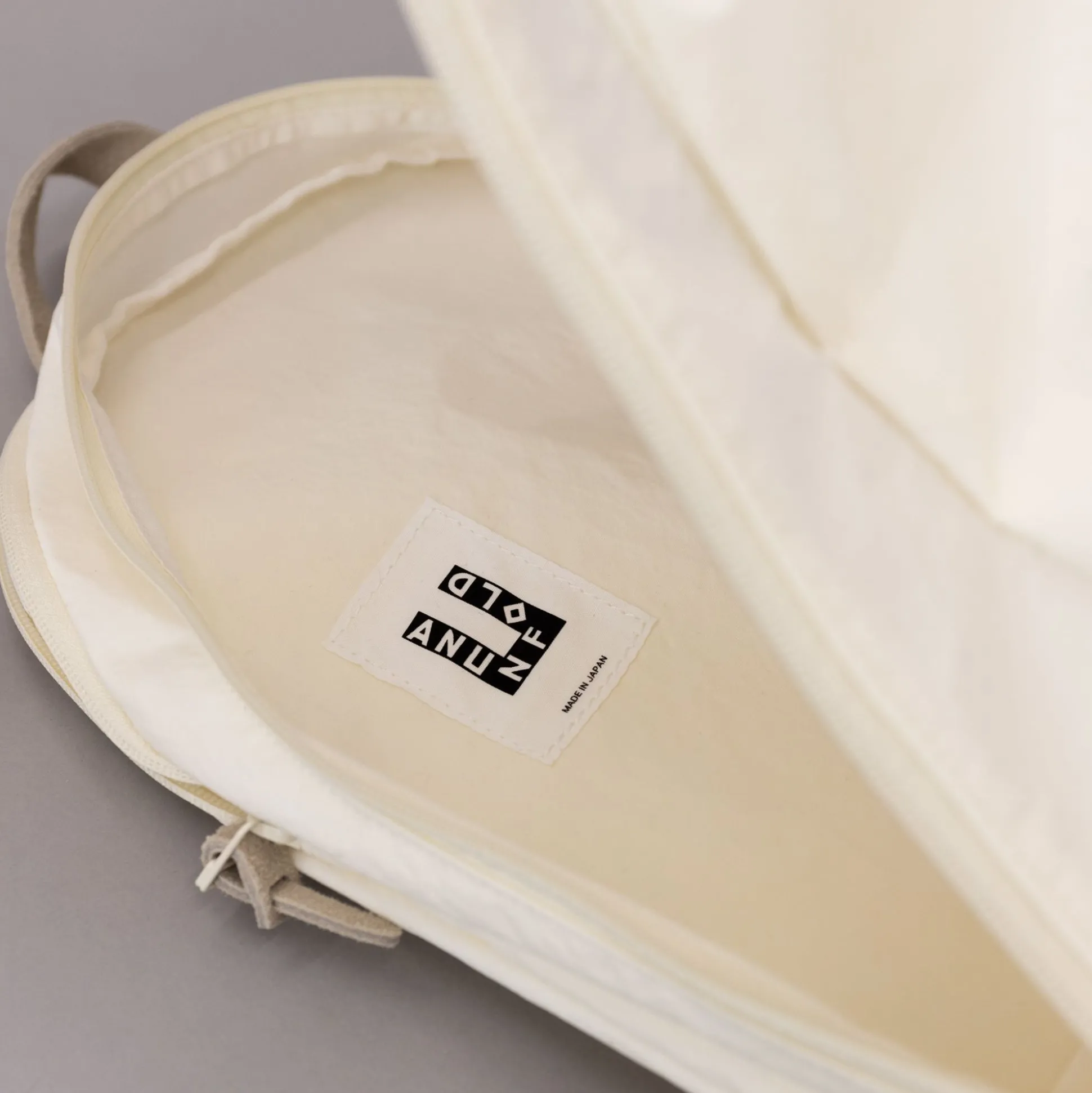 Anunfold Wrap Pack - White