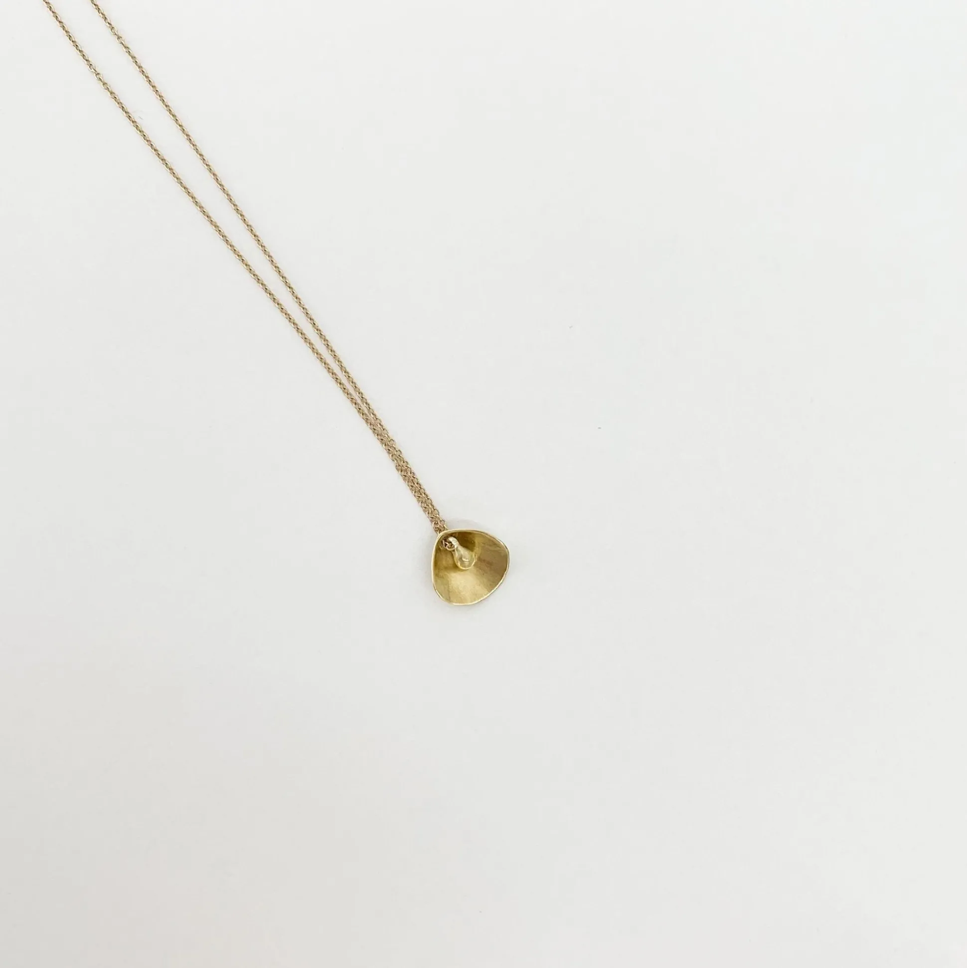 Black Barc 'Sui' Necklace