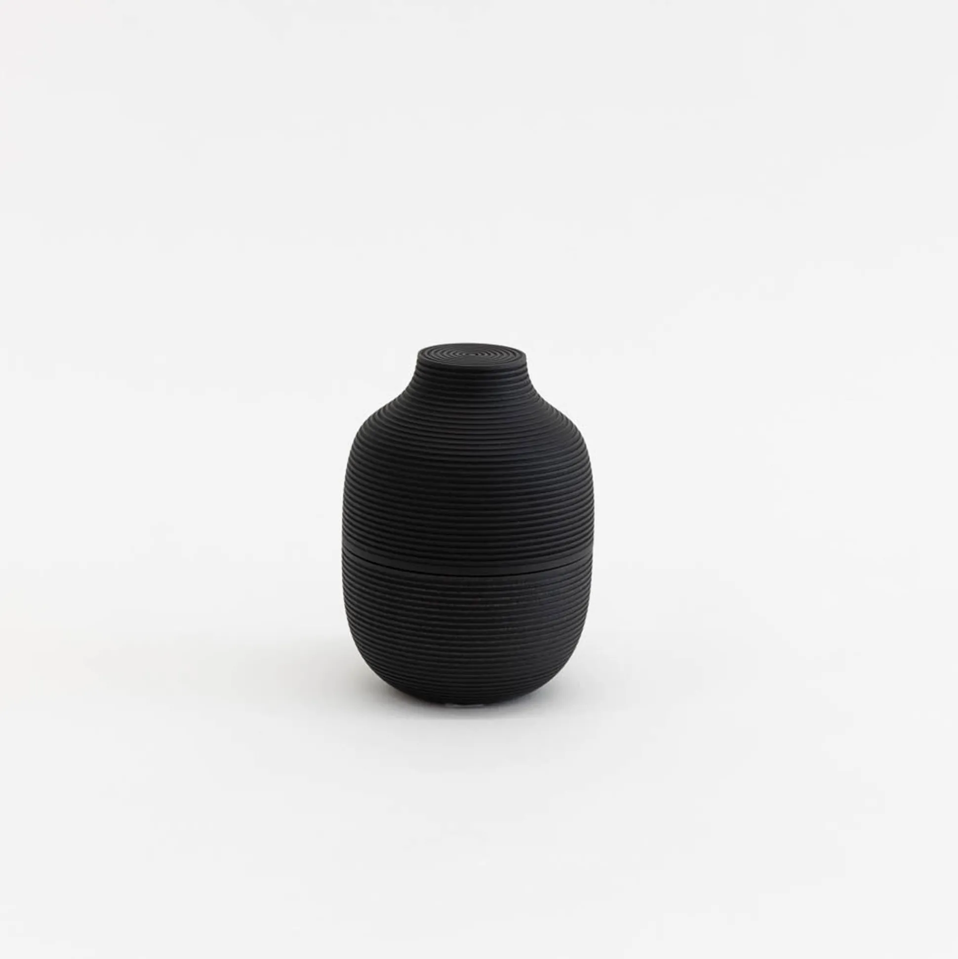 Gato Mikio Karmi Tea Canisters