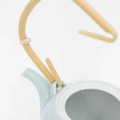 Hakusan Porcelain Mayu Teapot