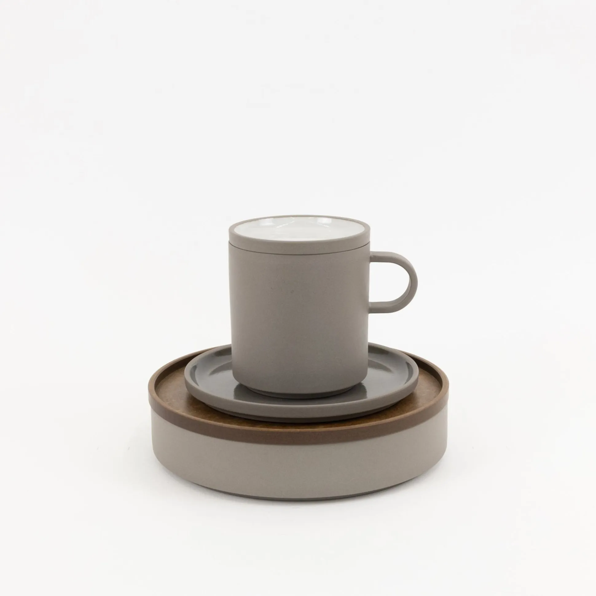Hdg120 - Mug Dark Gray Medium O 3.3/8"