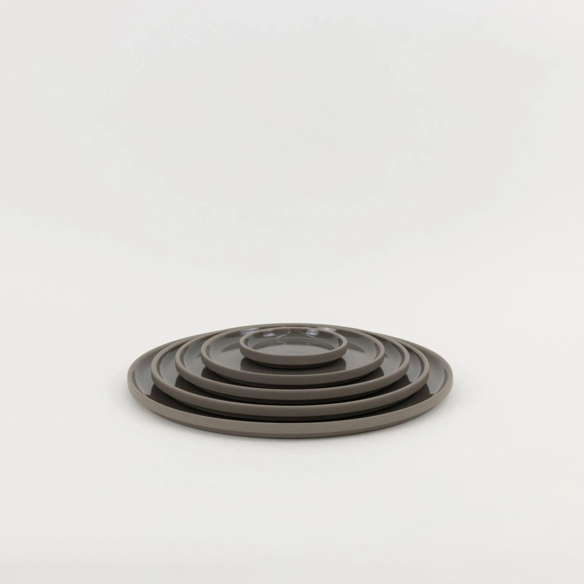 Hdg102 - Plate / Lid Dark Gray O 5.5/8"