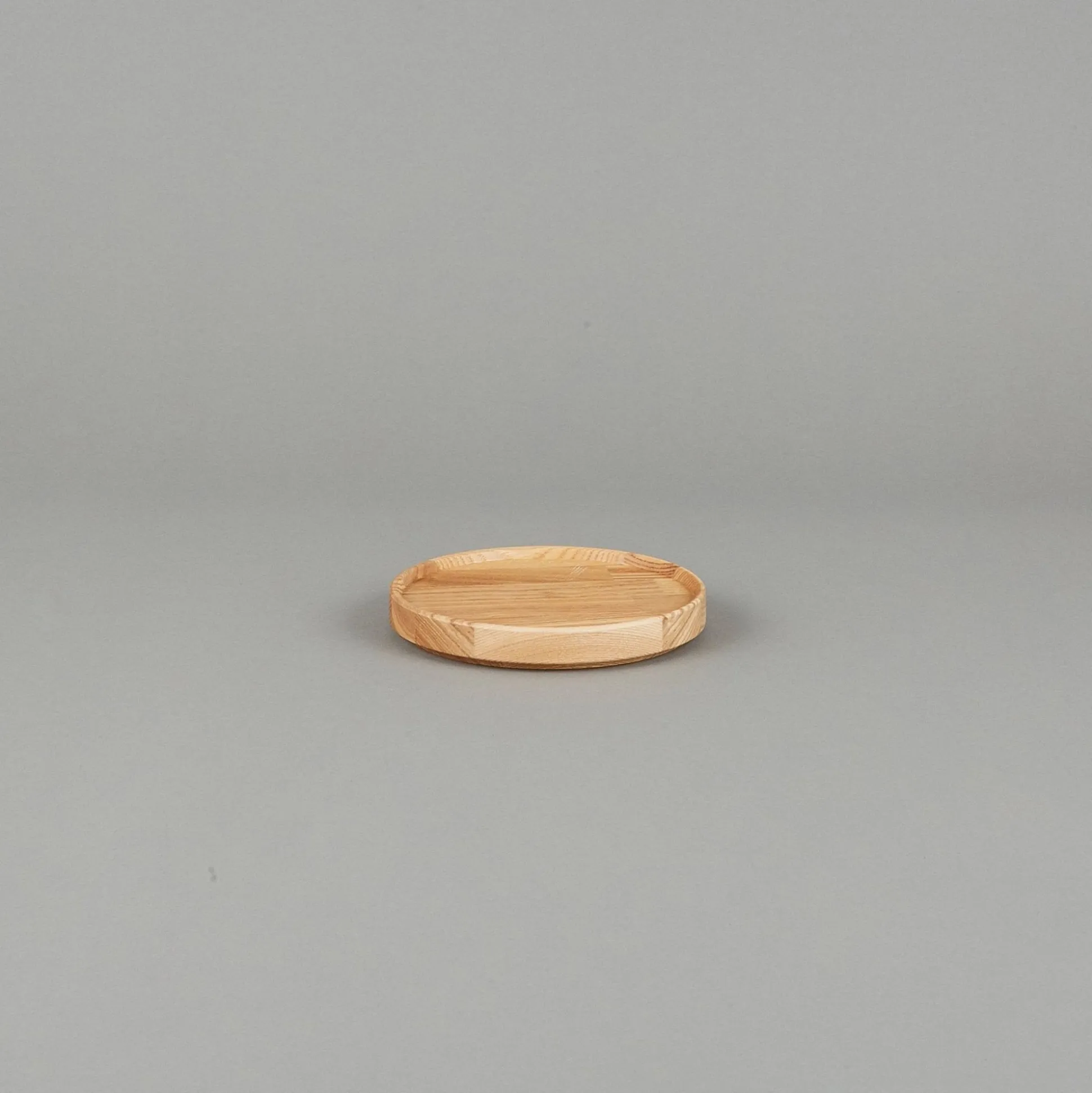 Hp023 - Tray / Lid Ash O 5.5/8"
