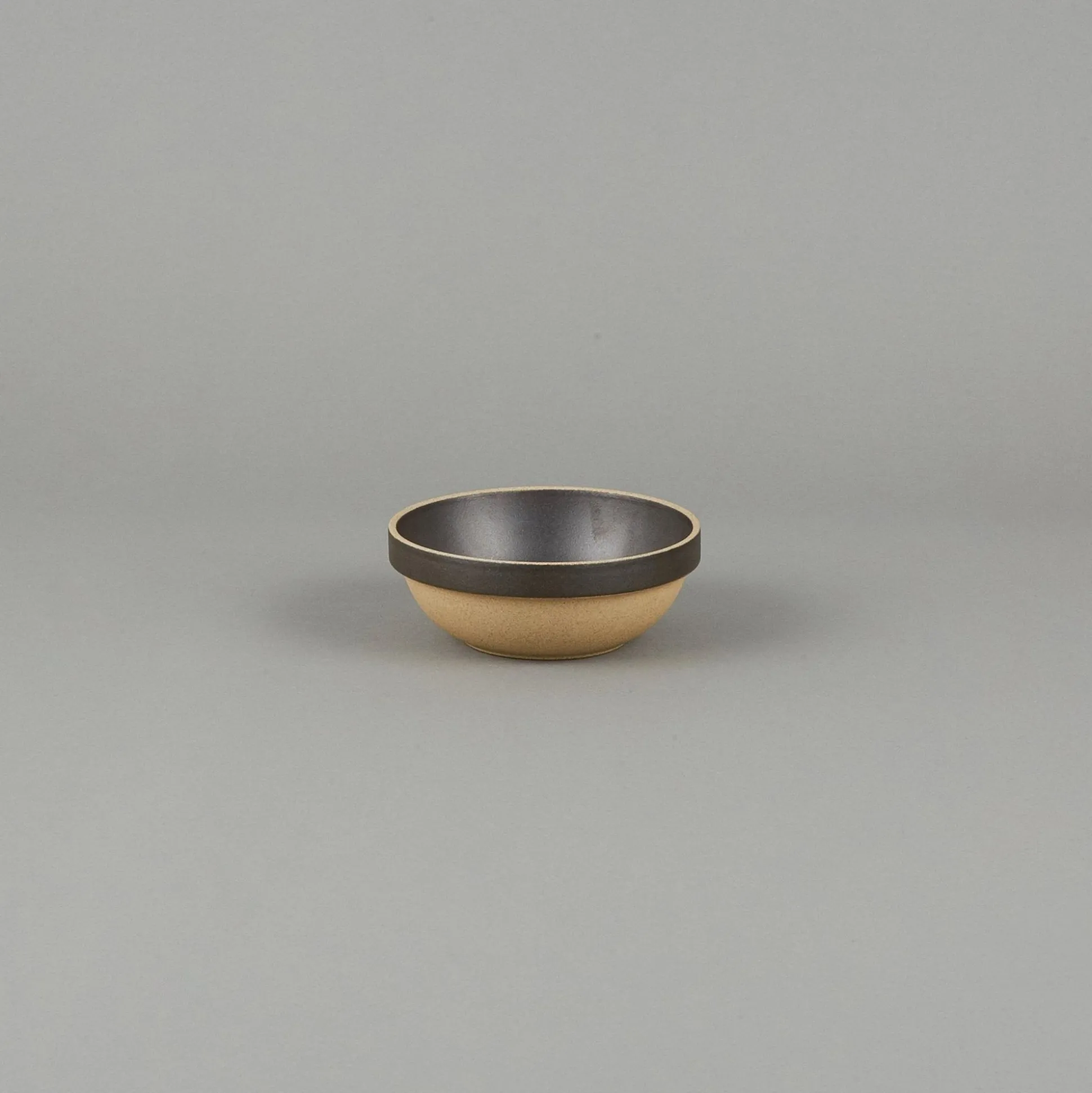 Hpb031 - Round Bowl Black O 5.5/8"