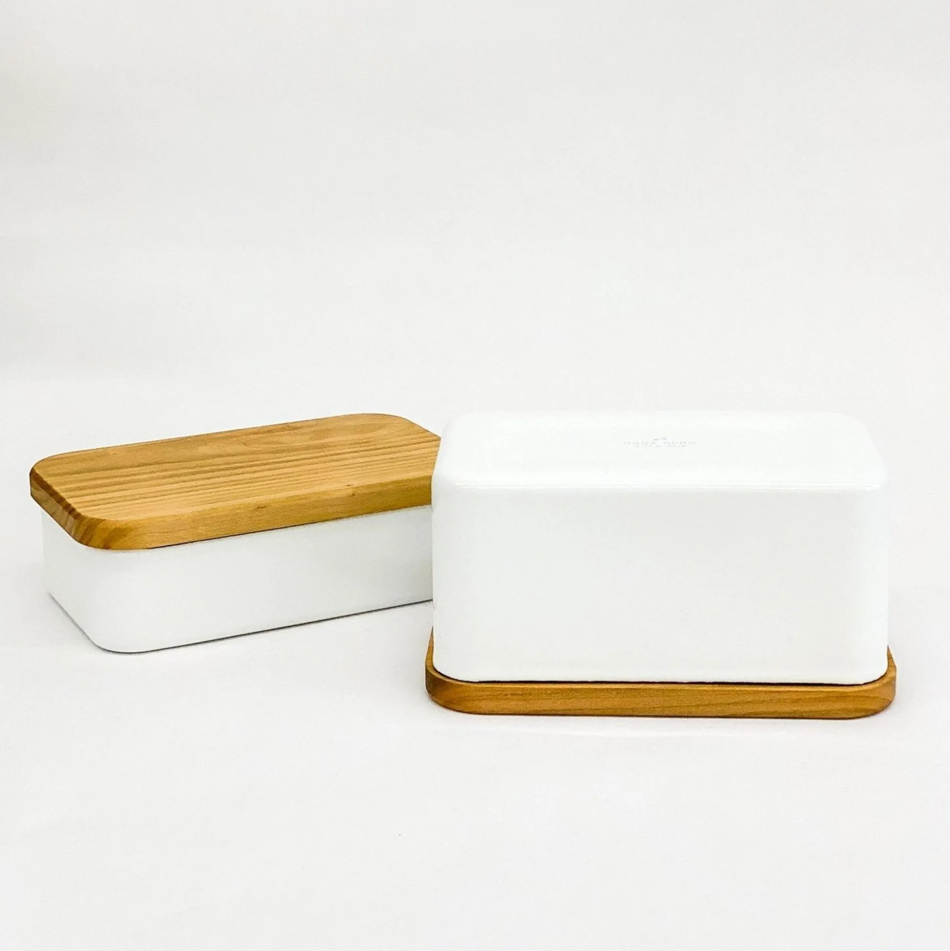 Noda Horo Enamel Butter Case With Wood Lid