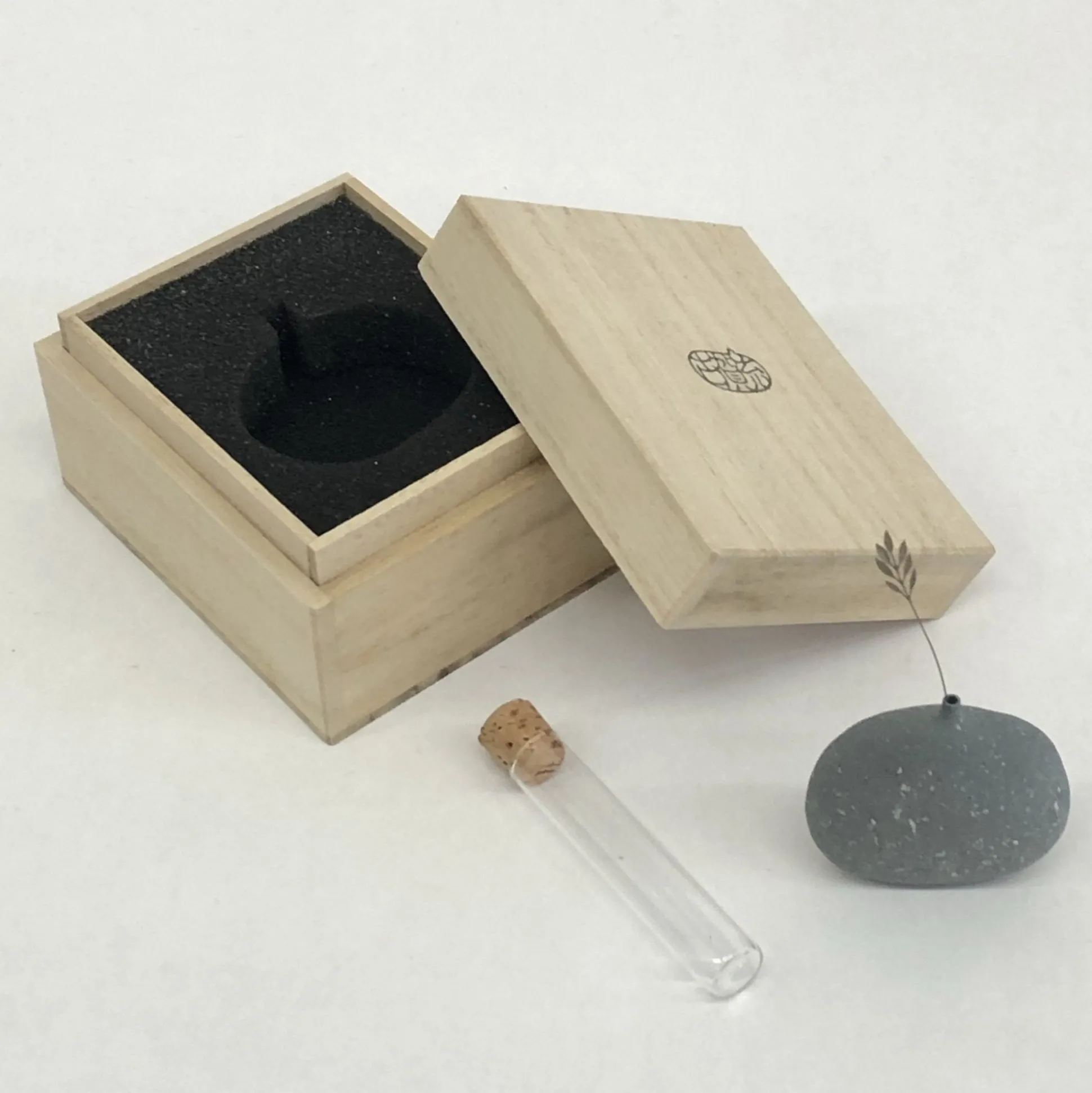 Sea Stone Vases And Sea Stone With Legs By Mitsuru Koga