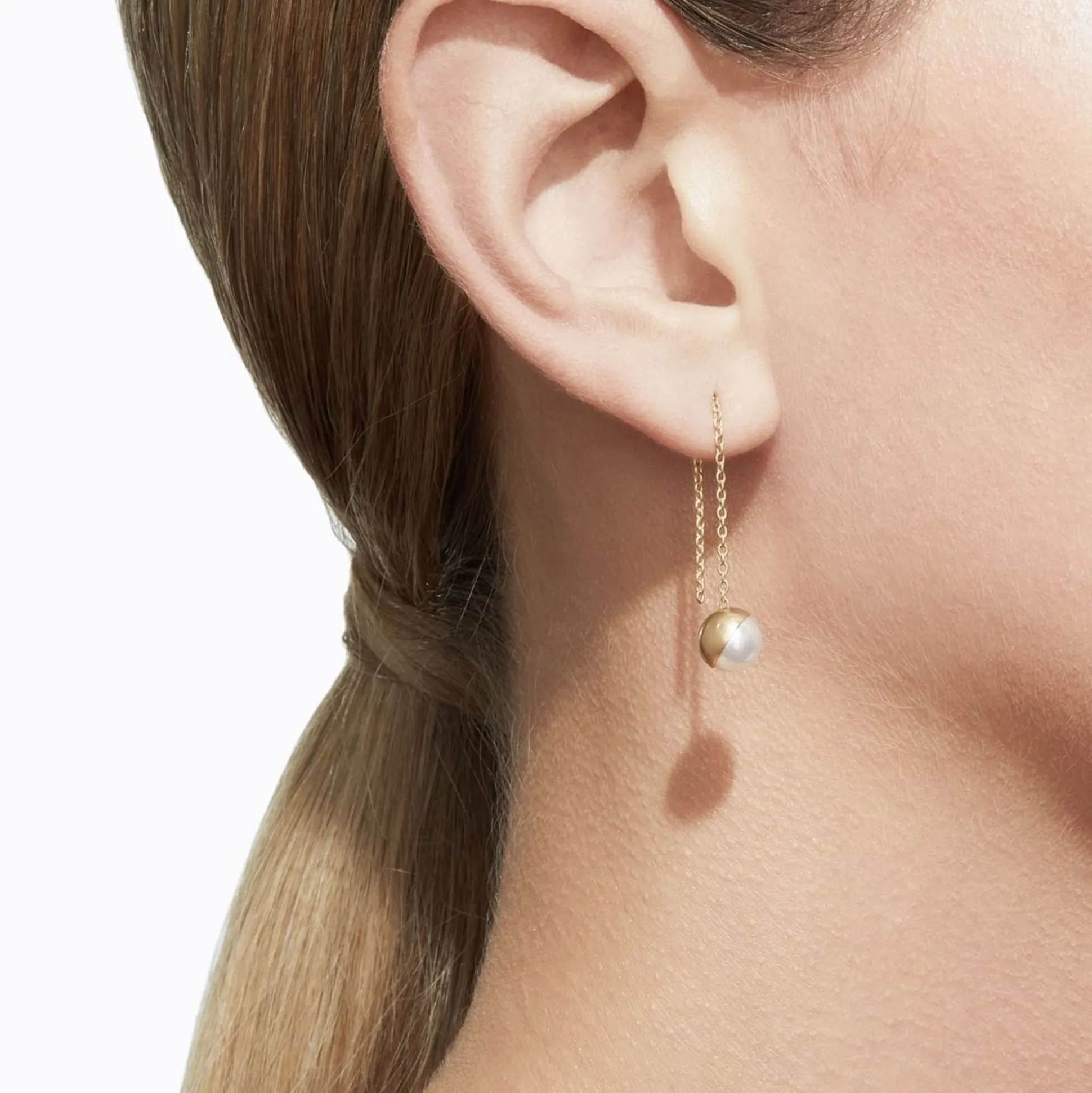 Shihara Half Pearl Chain Earring 45°