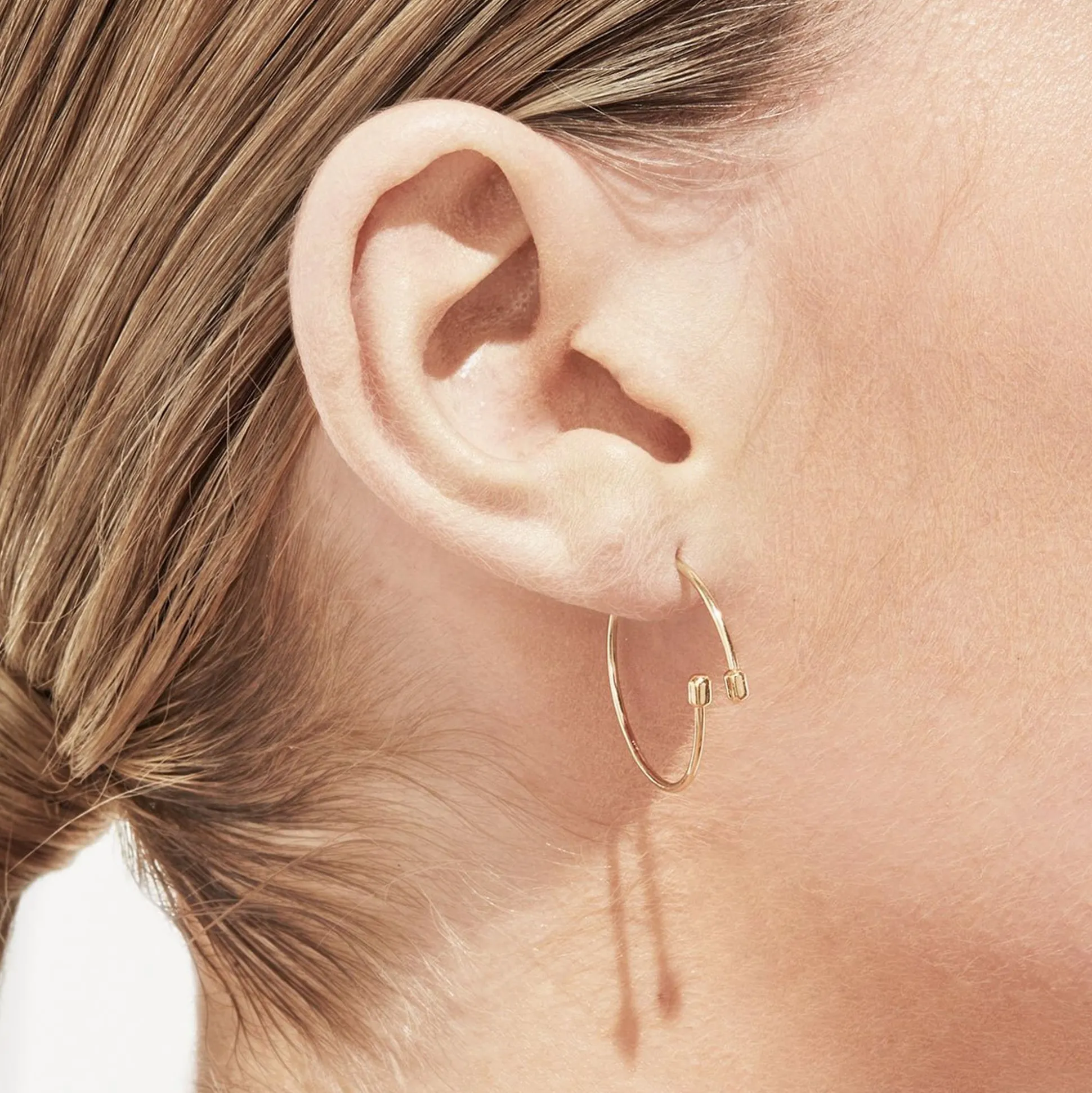 Shihara Twist Round Earring 03