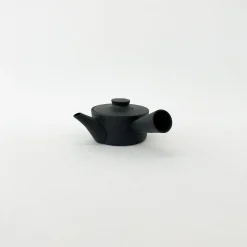 Tea Pot/Kyu-Su By Yumiko Iihoshi