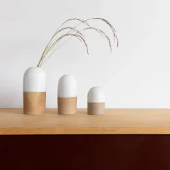 Tomoro Terra Bud Vase (Medium)