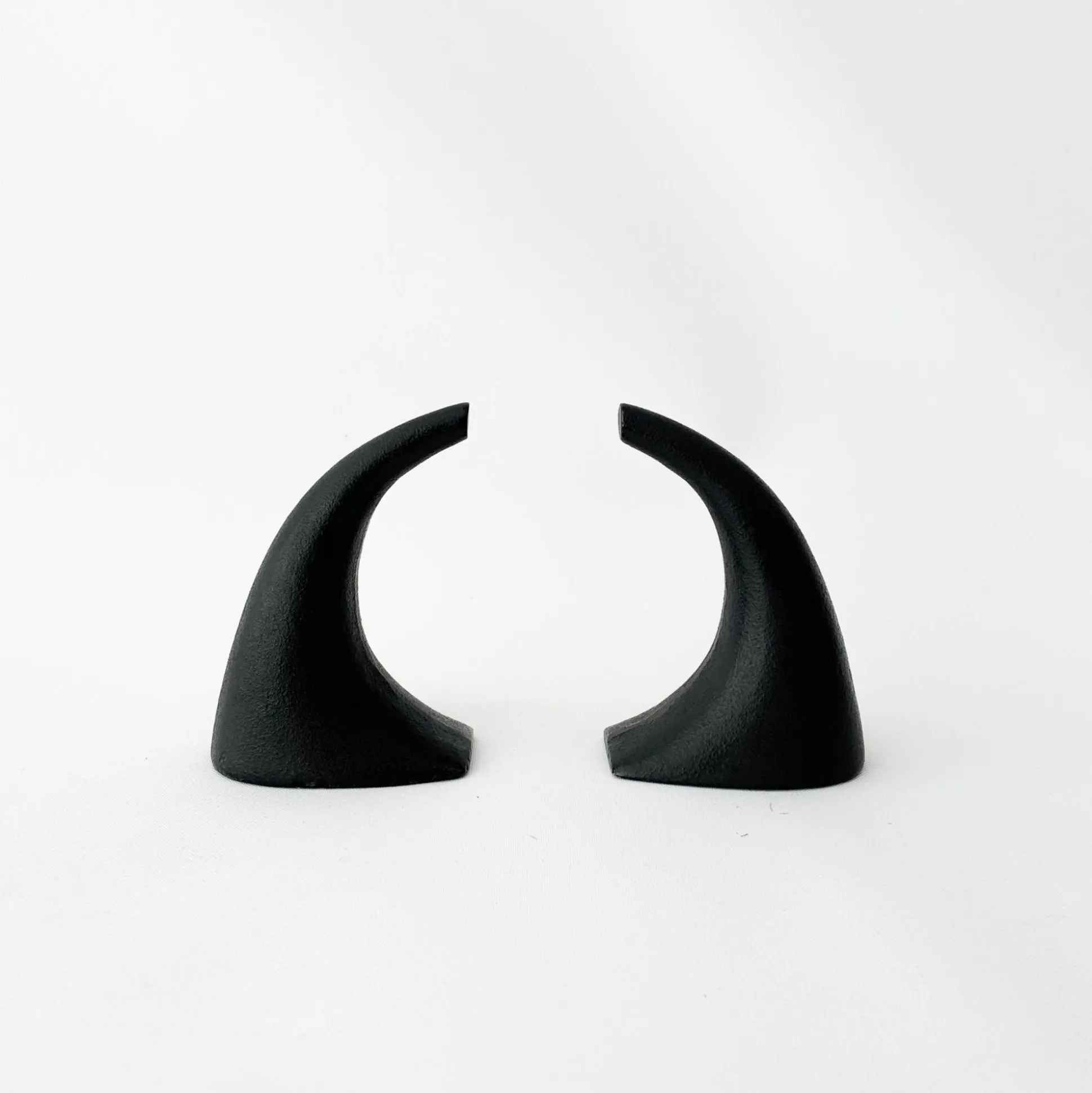 Tsuno "Horn" Iron Bookends