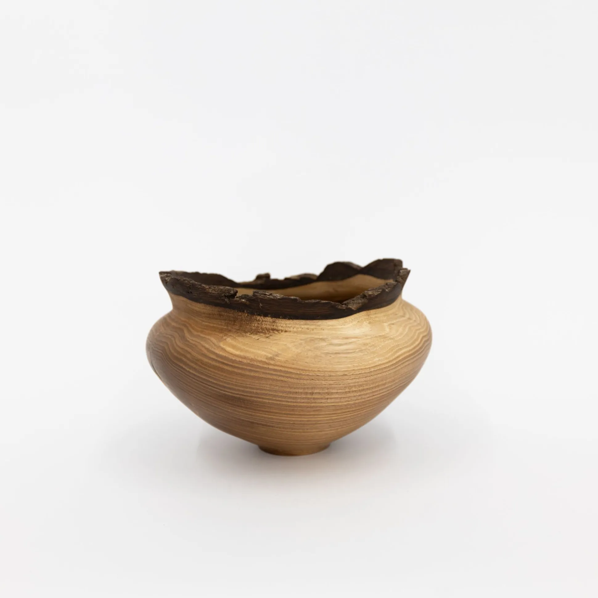 Wooden Bowl Sculpture By Kenji Usuda (2023)