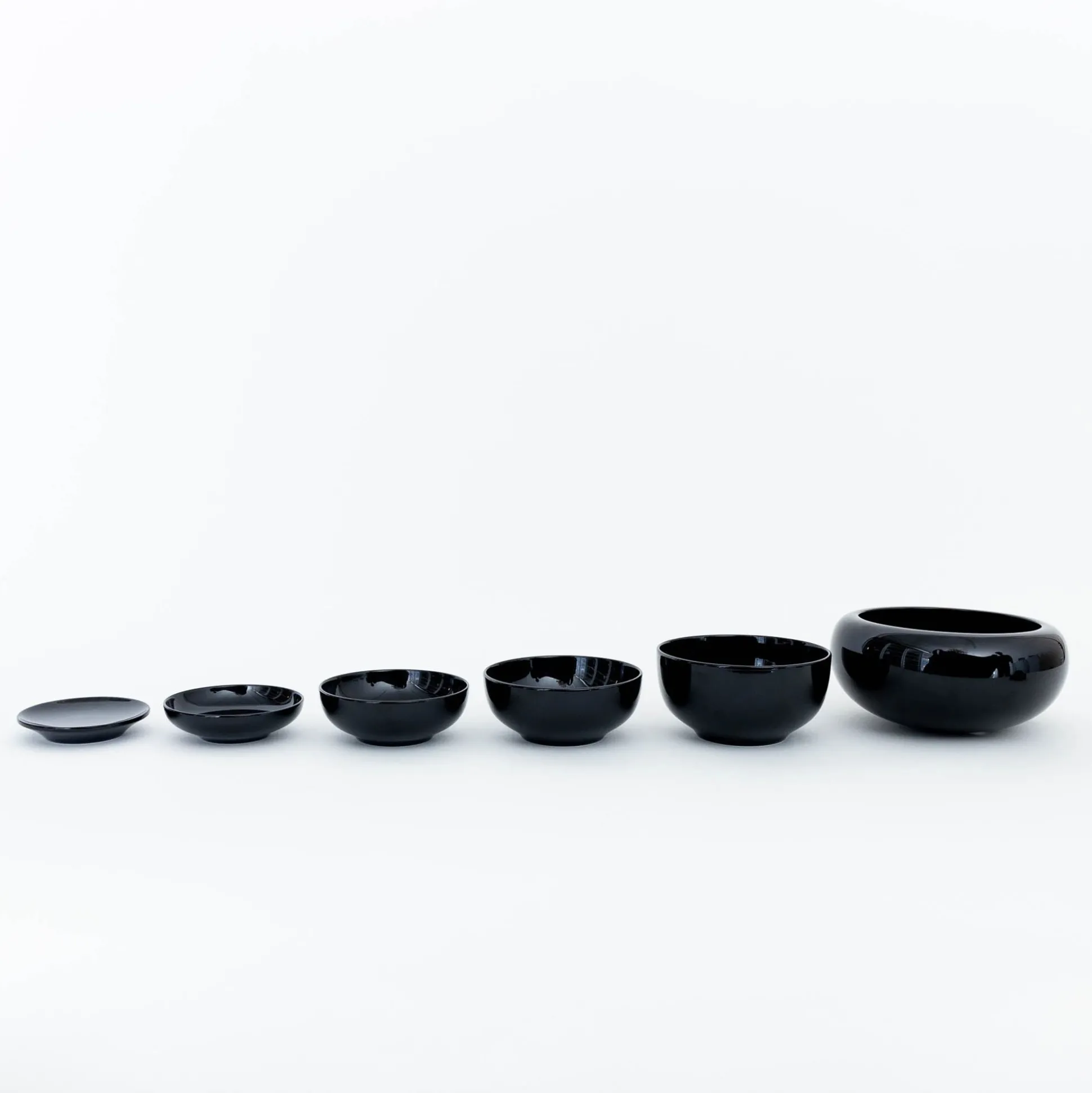 Yamanaka Ouryouki - Nesting Bowls For Monks
